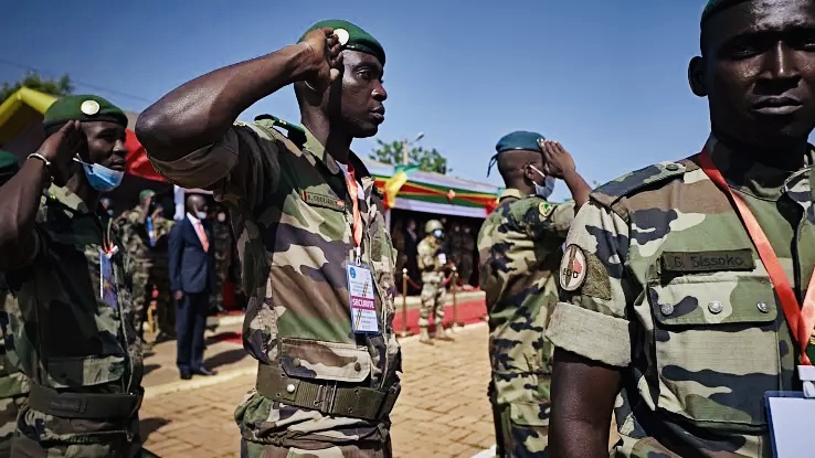 Soldats Ivoiriens D Tenus Au Mali Abidjan D Nonce Une Prise D Otage